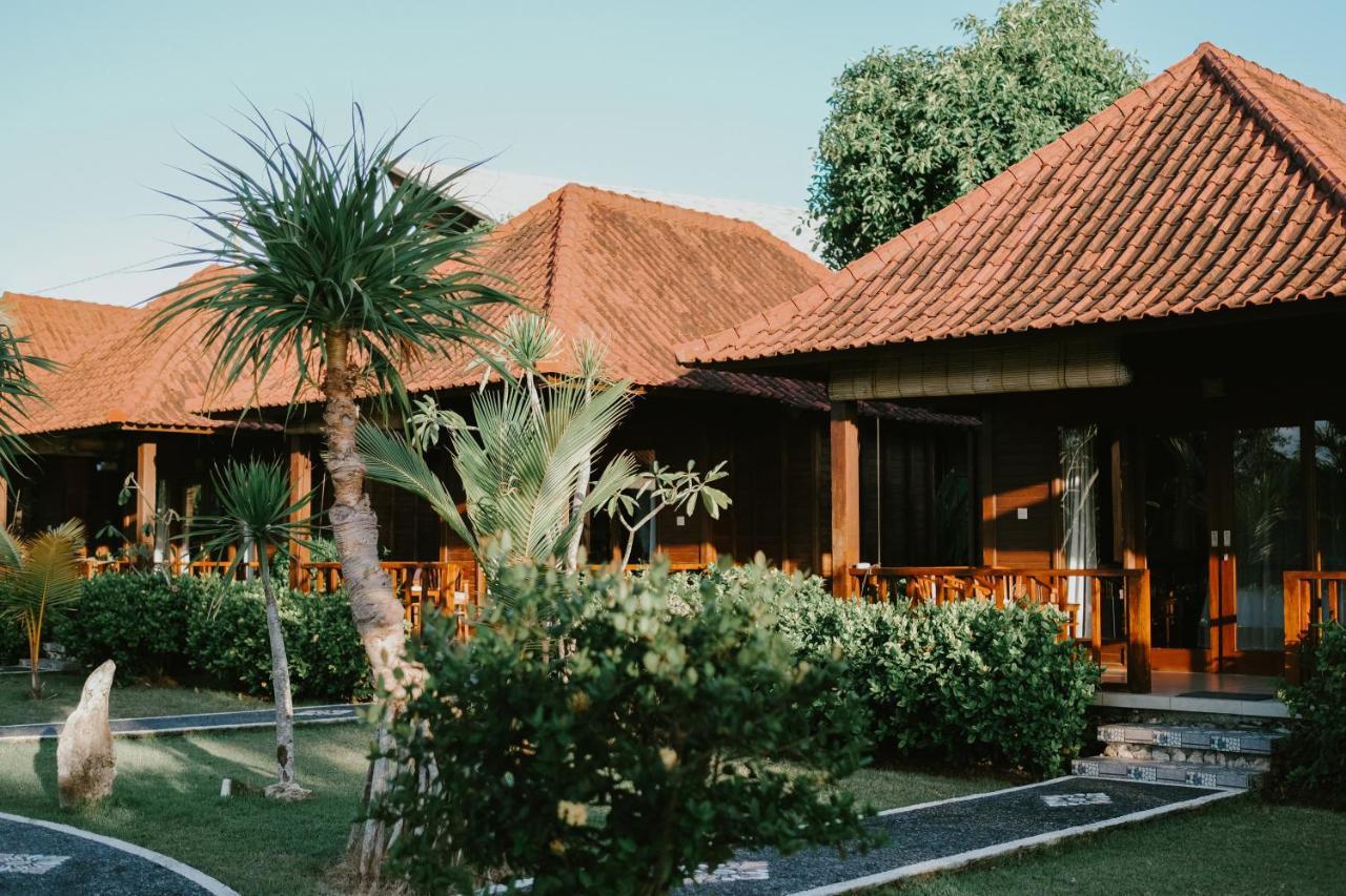 Hotel Dini D'Nusa Lembongan Exterior foto