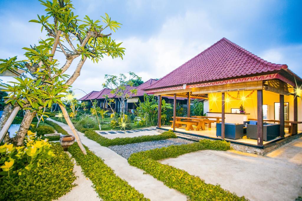 Hotel Dini D'Nusa Lembongan Exterior foto